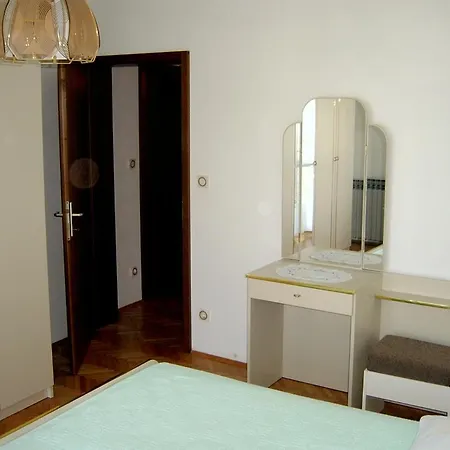 Apartments Romano *