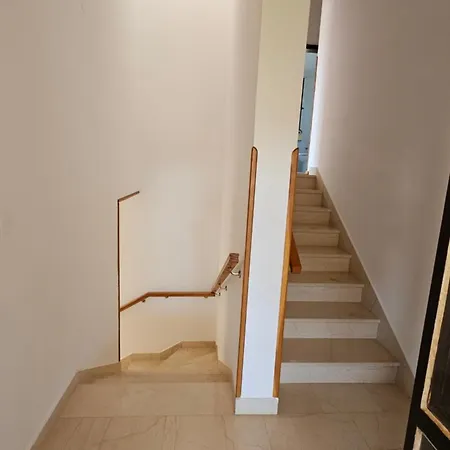 Apartments Romano *