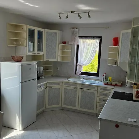 Apartments Romano Διαμέρισμα *