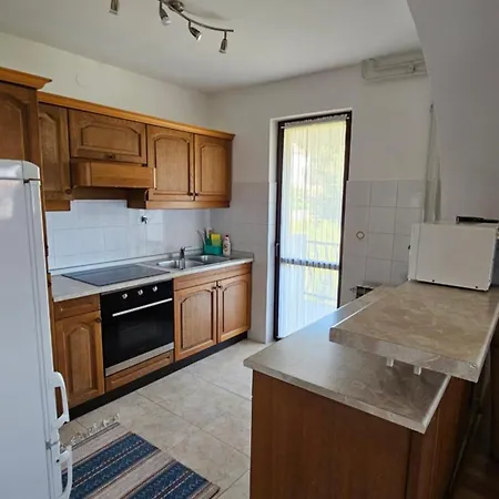 Apartments Romano *